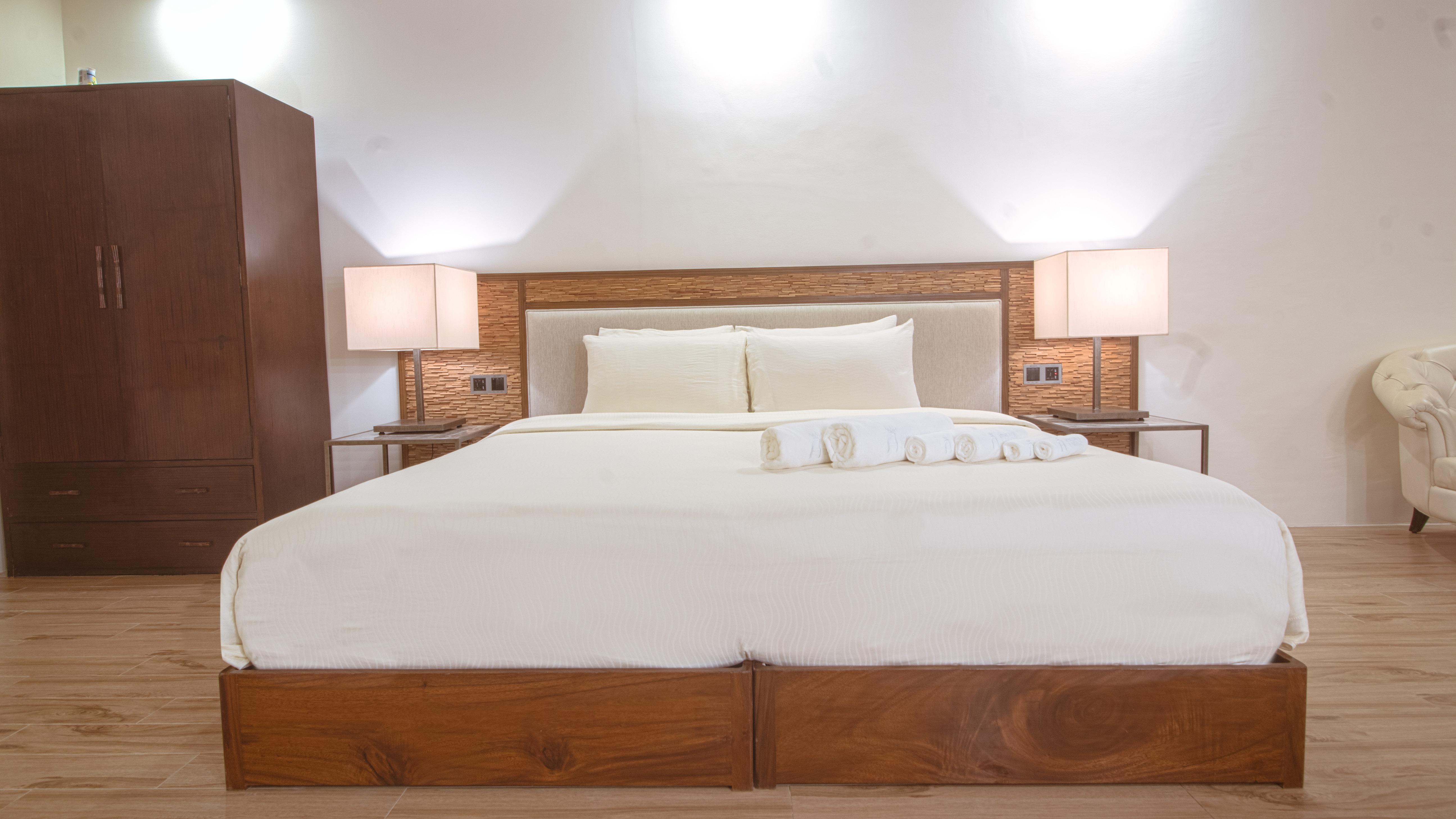 Ambassador In Paradise Balabag  Εξωτερικό φωτογραφία A bedroom at the hotel