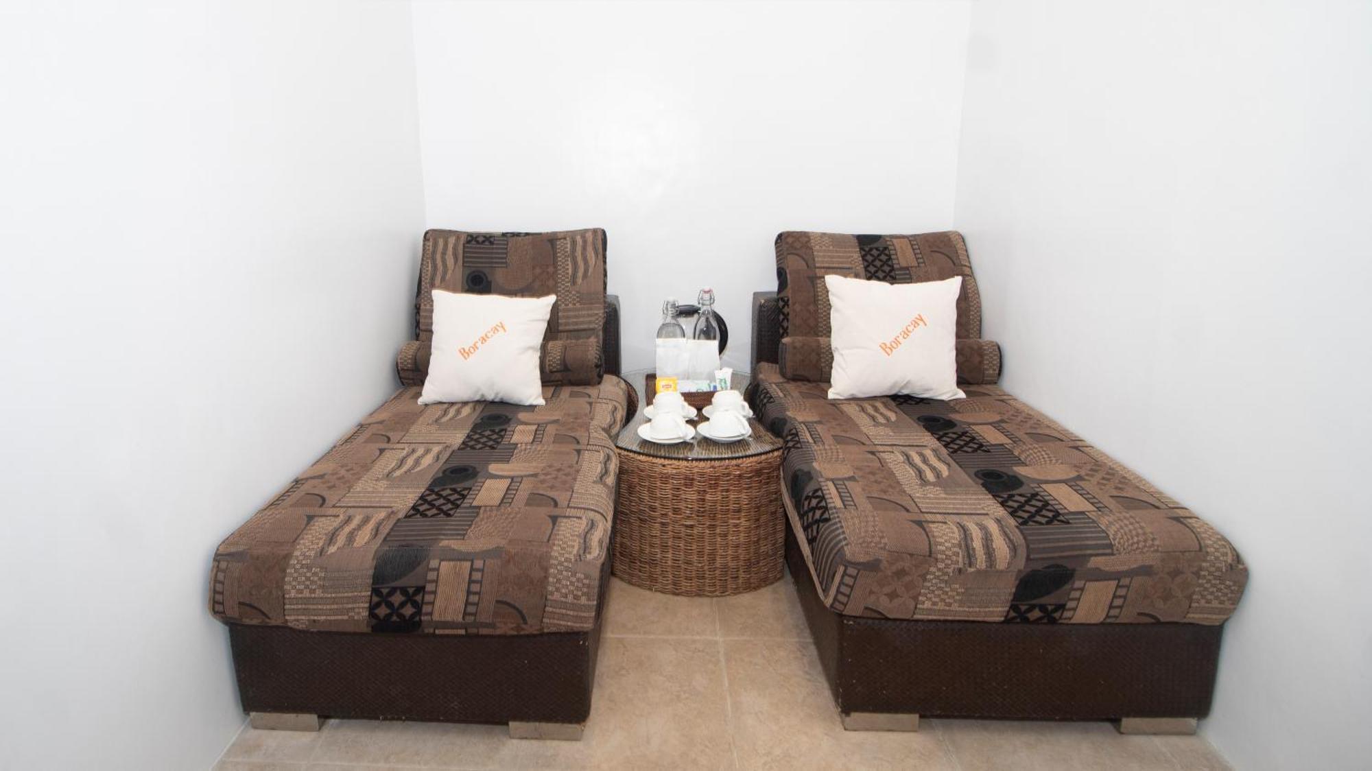 Ambassador In Paradise Balabag  Εξωτερικό φωτογραφία A room at the hotel